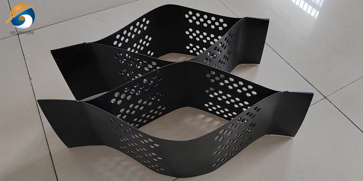 شبكة الخلايا الجغرافية لحماية المنحدرات للهياكل الاحتجازية شبكة الخلايا الجغرافية لحماية المنحدرات للهياكل الاحتجازية